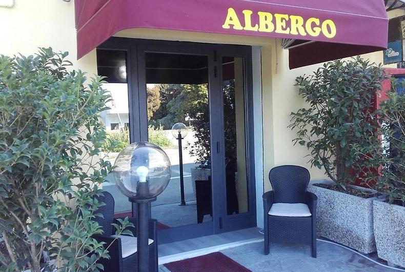 Ferienwohnung Affitti Only Sleep Bagno Privato Parma Exterior foto
